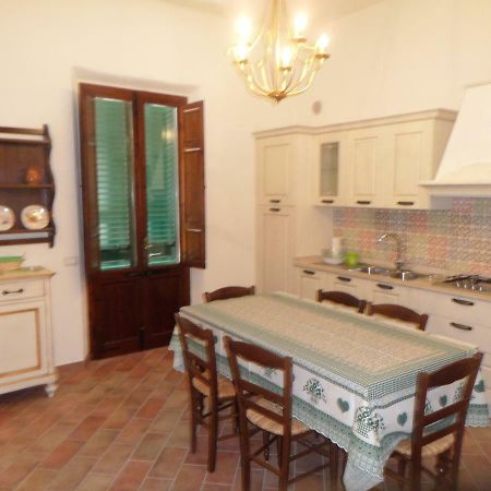 Apartmán La Terrazza Palaia Exteriér fotografie