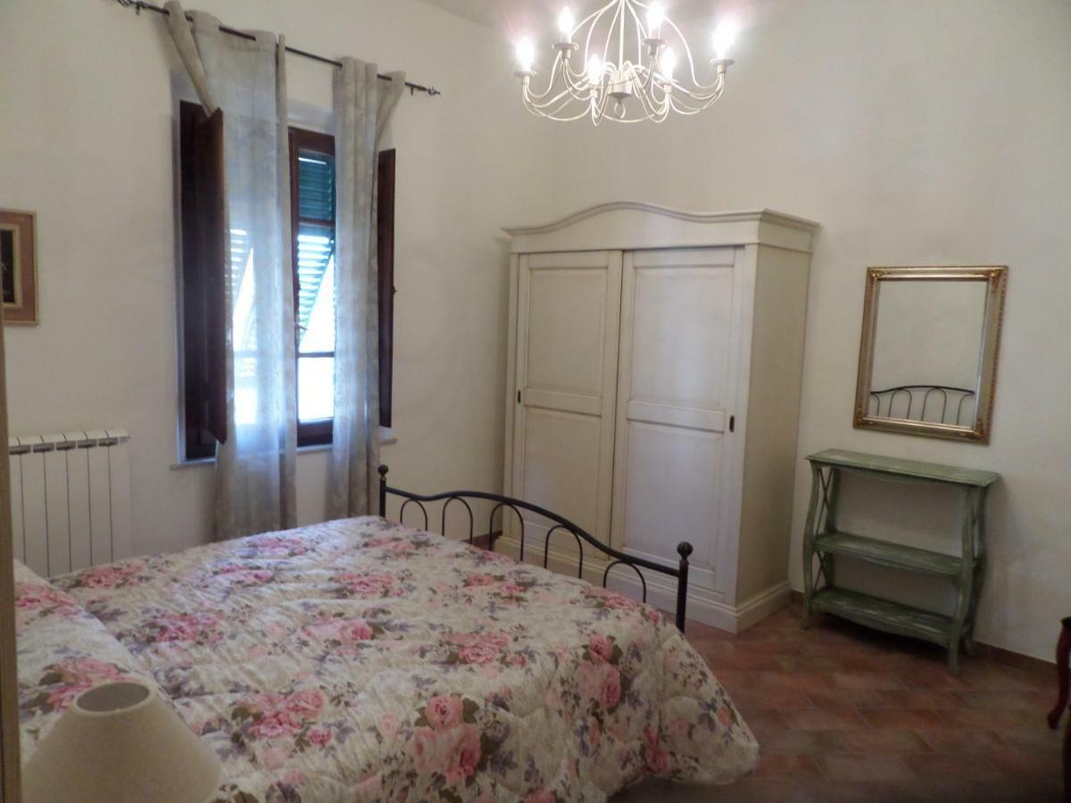 Apartmán La Terrazza Palaia Exteriér fotografie