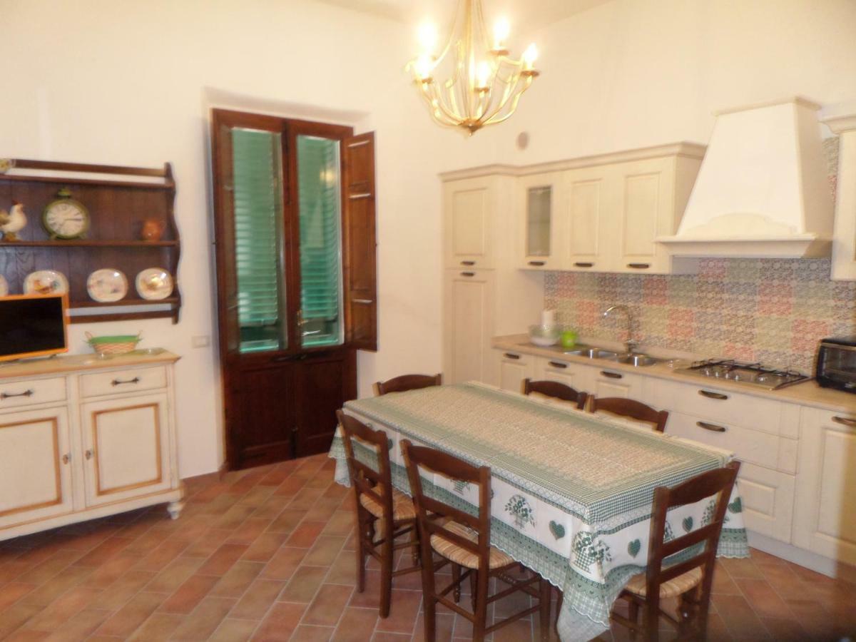 Apartmán La Terrazza Palaia Exteriér fotografie